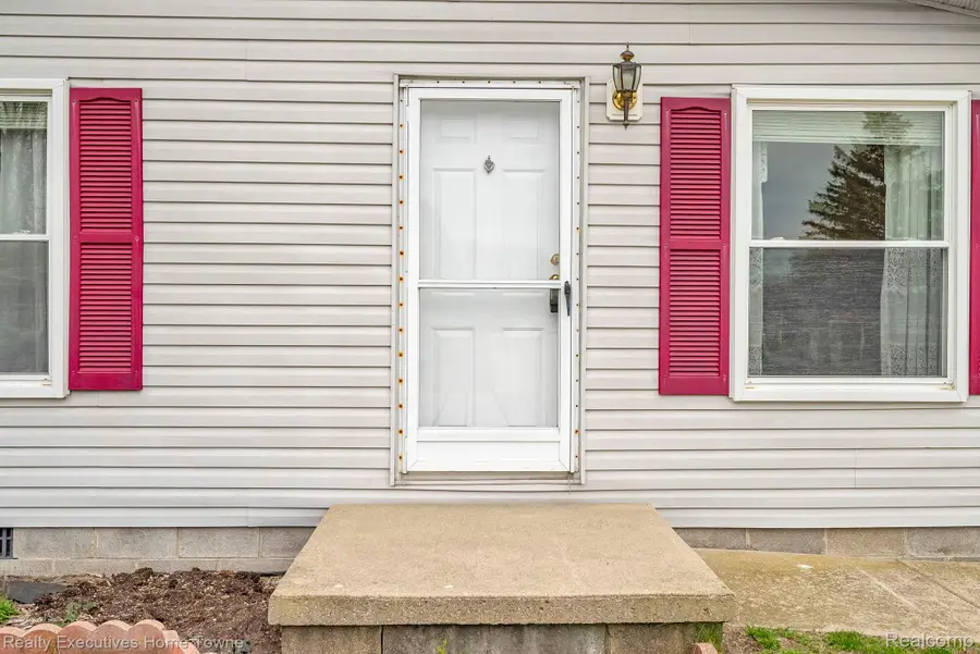 4333 24th Avenue #2, Fort Gratiot, MI 48059 - #2