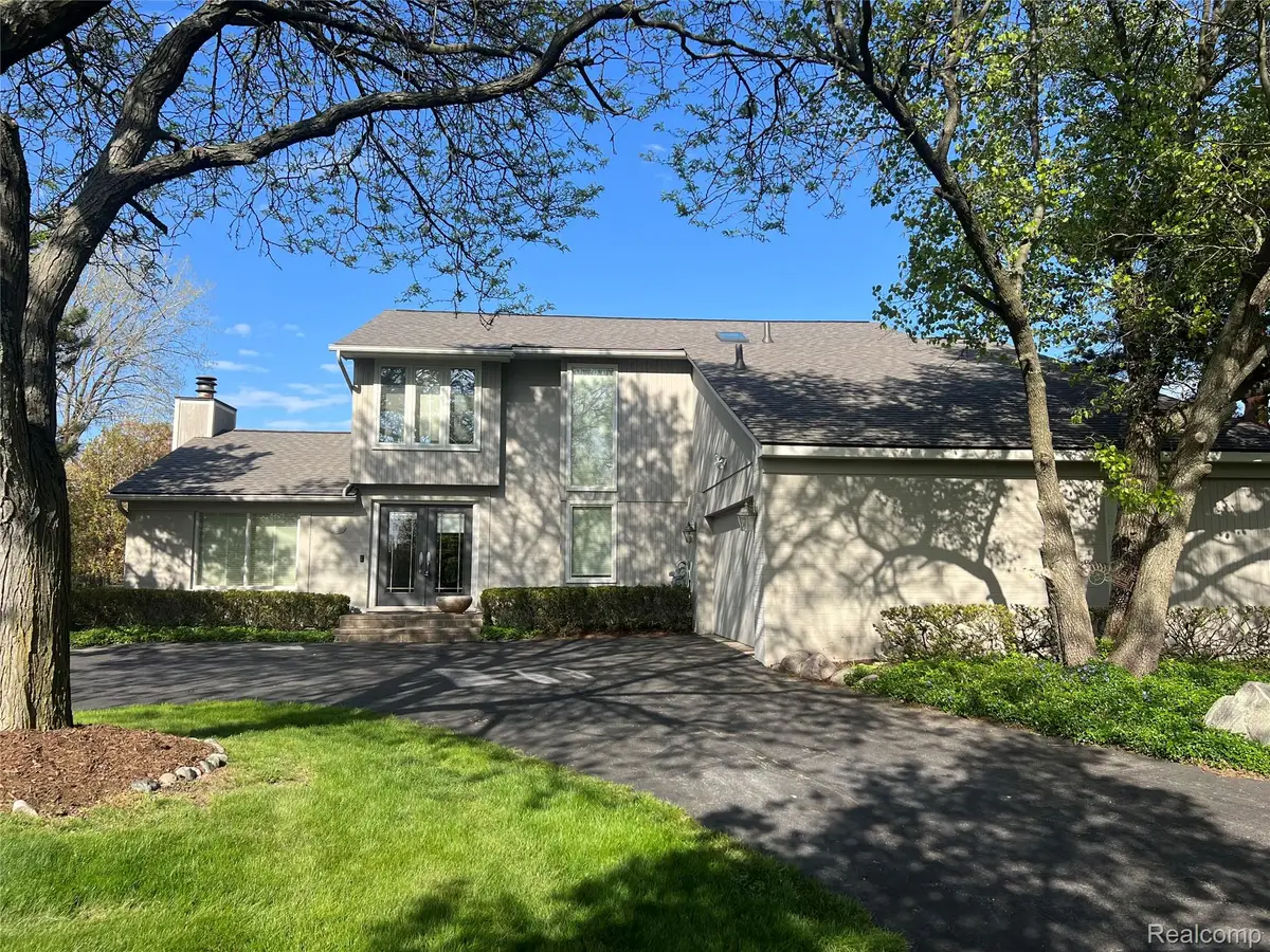 3958 Winterset Court, West Bloomfield, MI 48323 - #1