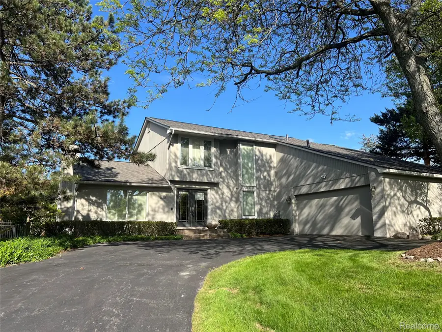 3958 Winterset Court, West Bloomfield, MI 48323 - #2
