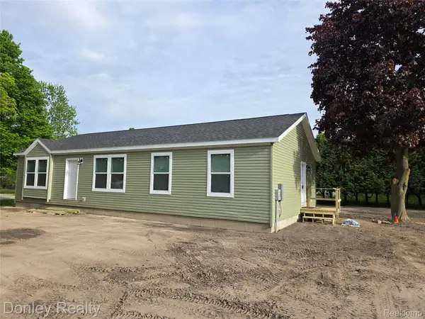 20 Hillview, Peck, MI 48466