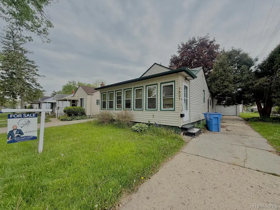 7521 N Silvery Lane, Dearborn Heights, MI 48127 - #2