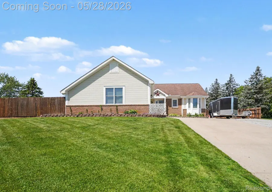 8012 Fox Hollow Road, Goodrich, MI 48438 - #2