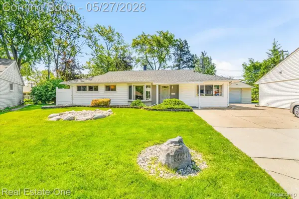 29737 Brandt Court, GardenCity, MI 48135