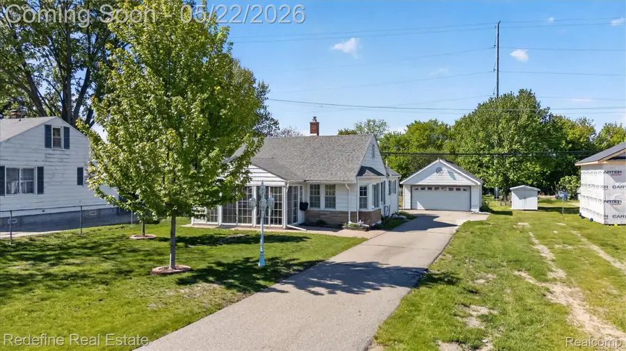 3207 Waukegan Street, Auburn Hills, MI 48326 - #2