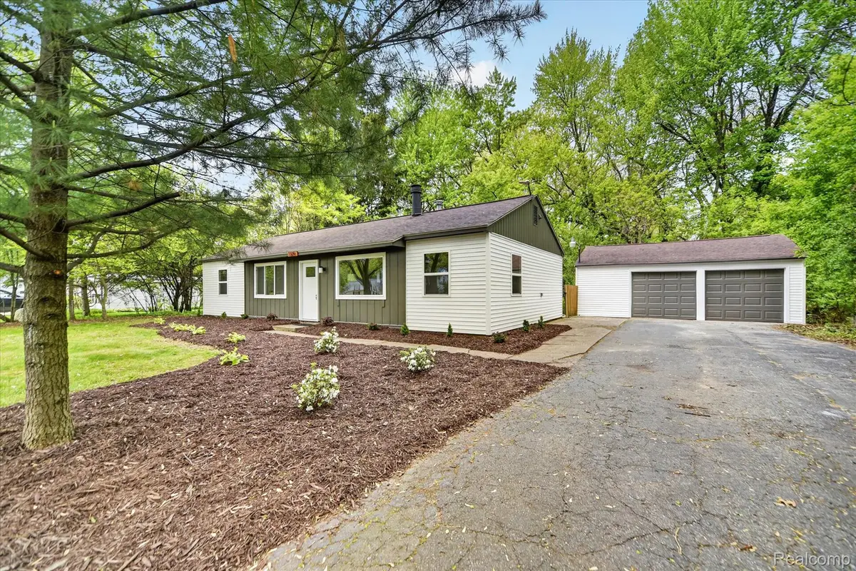 1609 Gilcrest Avenue, East Lansing, MI 48823 - #1