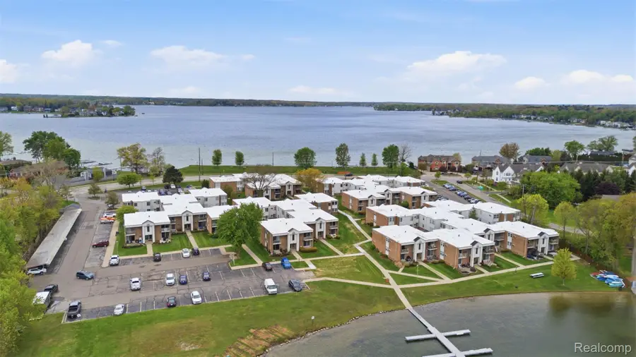1671 Cass Lake Road #C, Keego Harbor, MI 48320 - #2