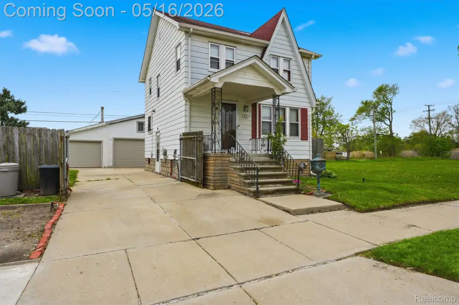 221 Bondie Street, Wyandotte, MI 48192 - #2
