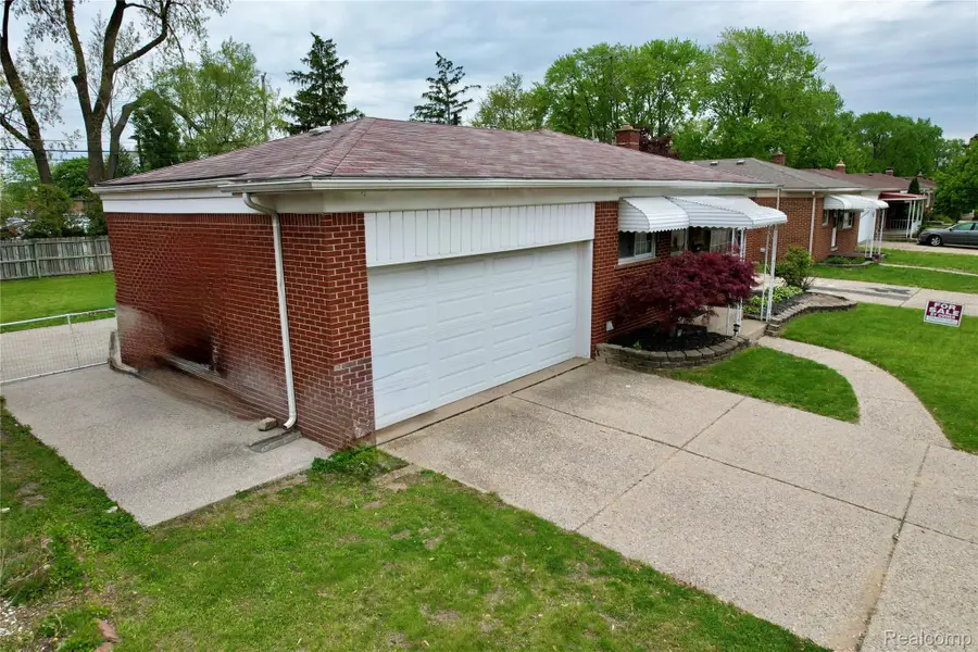 26676 Richard Drive, Warren, MI 48089 - #2