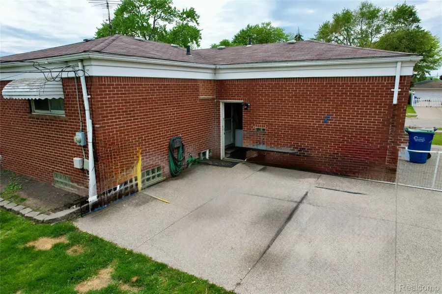 26676 Richard Drive, Warren, MI 48089 - #3