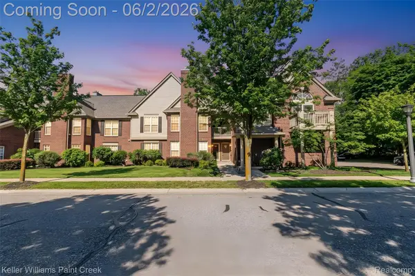 28569 Carlton Way Drive, Novi, MI 48377