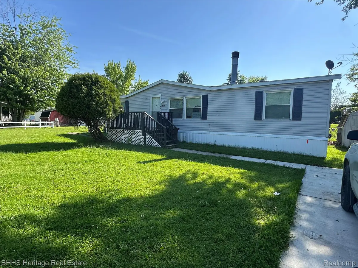 823 Linden, Fowlerville, MI 48836 - #1
