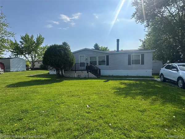 823 Linden, Fowlerville, MI 48836
