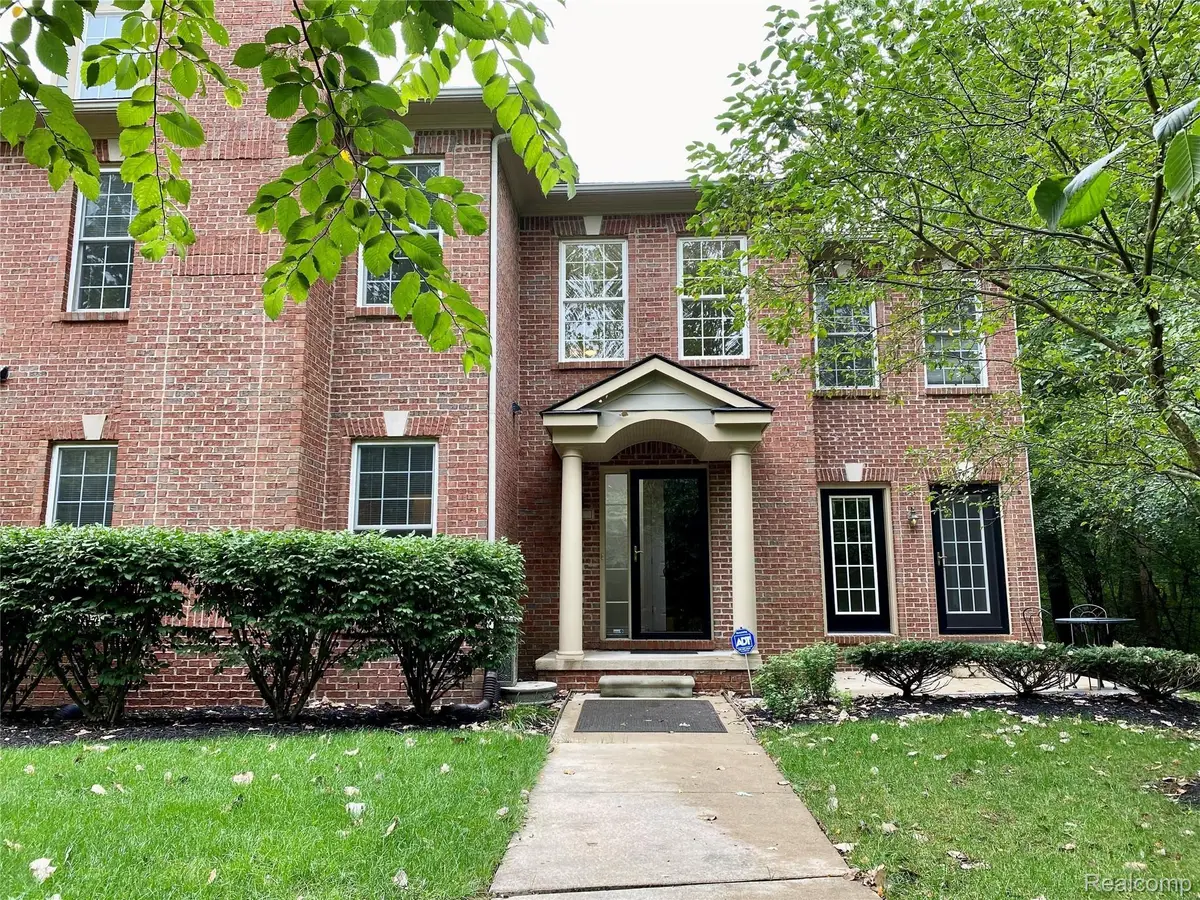 251 S Village Way #21, Canton, MI 48188 - #1
