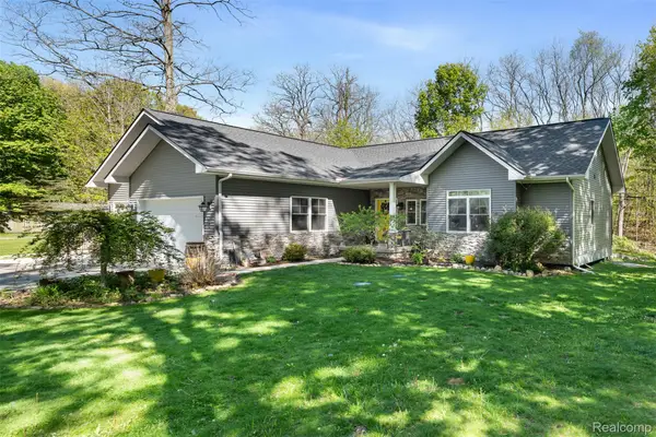 8306 Foster Road, Clawson, MI 48346
