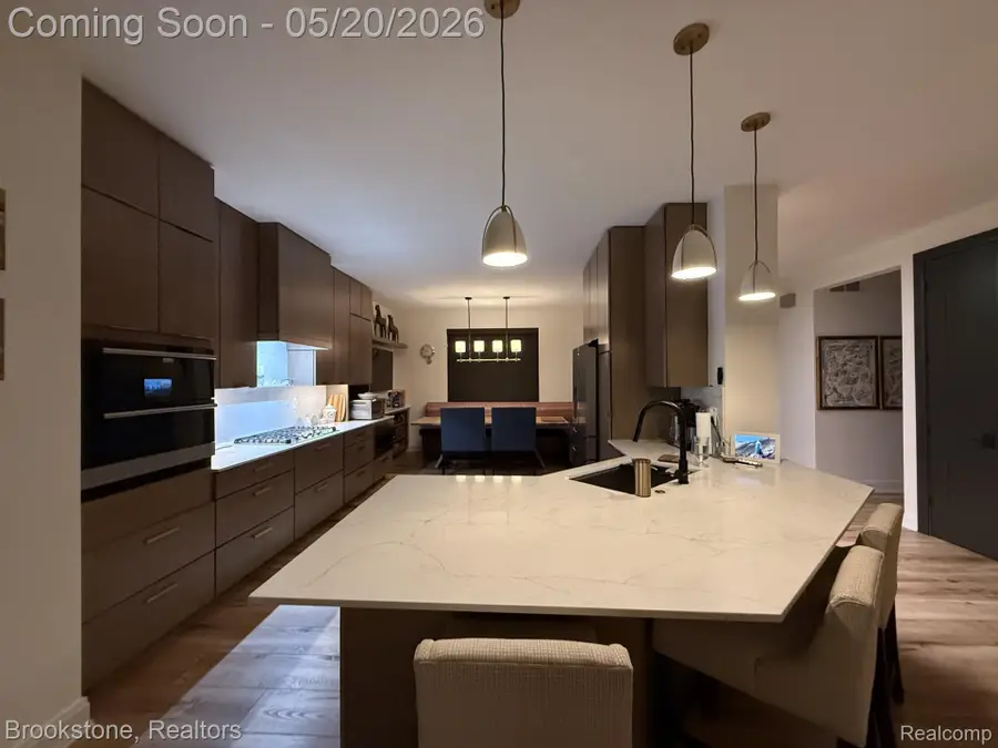 3440 N Squirrel Road, Auburn Hills, MI 48326 - #3