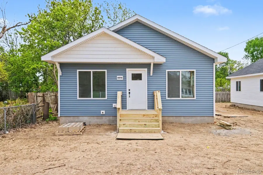 6056 Pearl Street, Burton, MI 48509 - #2