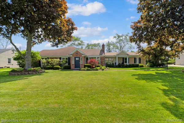 6225 Golfview Drive, BloomfieldHills, MI 48301