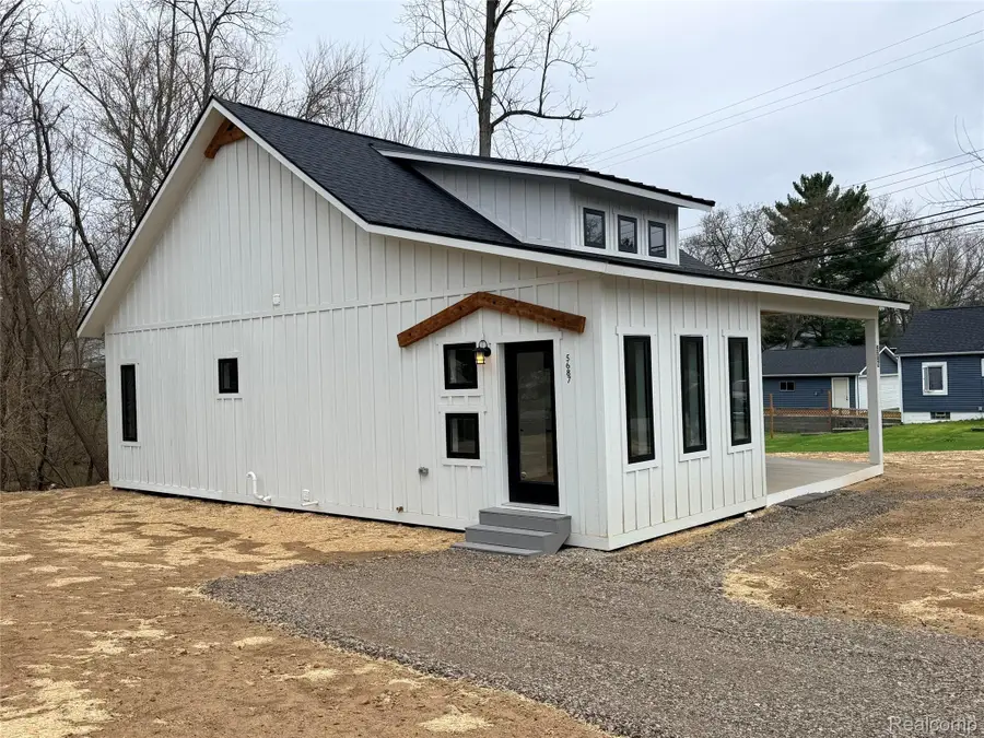 5687 Carroll Lake Road, Commerce Township, MI 48382 - #2