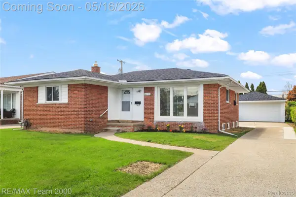 6135 Ardmore Street, DearbornHeights, MI 48127