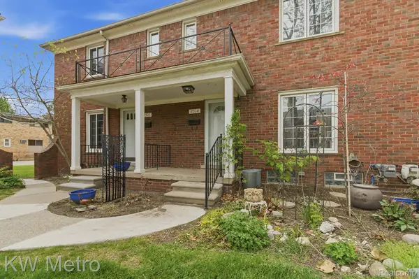 2514 Galpin Avenue #10, RoyalOak, MI 48073