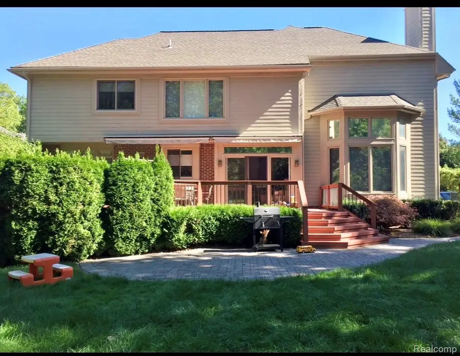 6621 Glenshaw Court, West Bloomfield, MI 48322 - #2