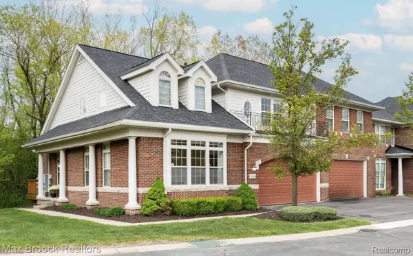 4344 Gateway Circle, WestBloomfield, MI 48322