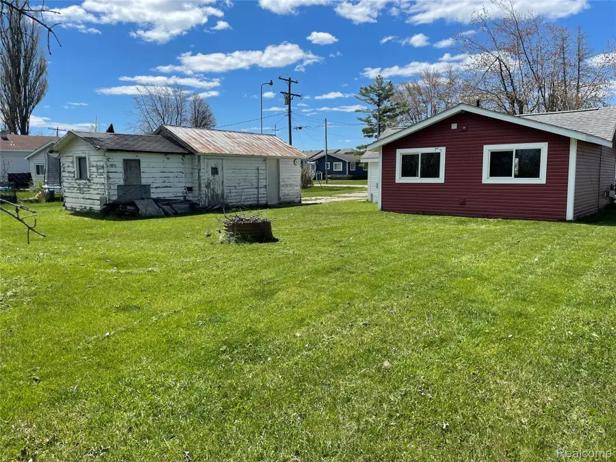 1847 S Riverside Drive, Au Gres, MI 48703 - #2