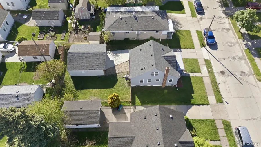 1059 Farnham Avenue, Lincoln Park, MI 48146 - #3