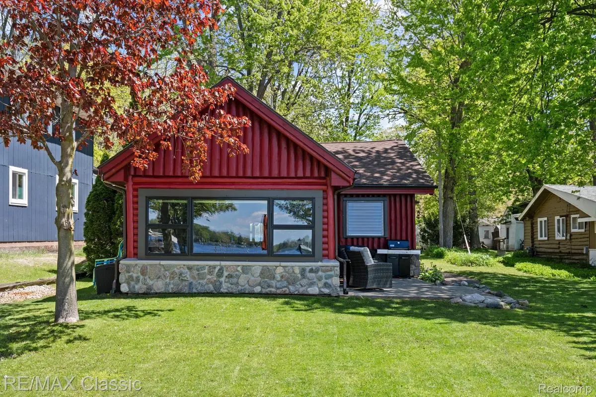 10584 Bob White Beach Boulevard, Hamburg, MI 48189 - #1