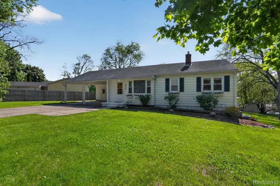 4949 Algonquin Way, Okemos, MI 48864 - #2