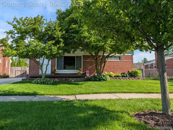 8520 Alper Street, Westland, MI 48185