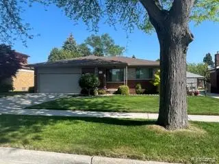 11151 Irvington Drive, Warren, MI 48093 - #2