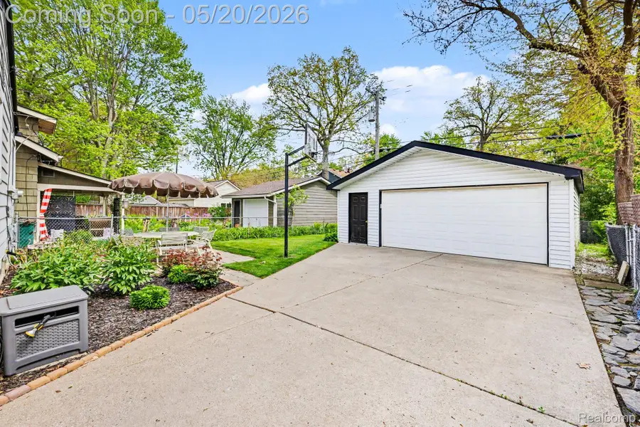 614 Gardenia Avenue, Royal Oak, MI 48067 - #2