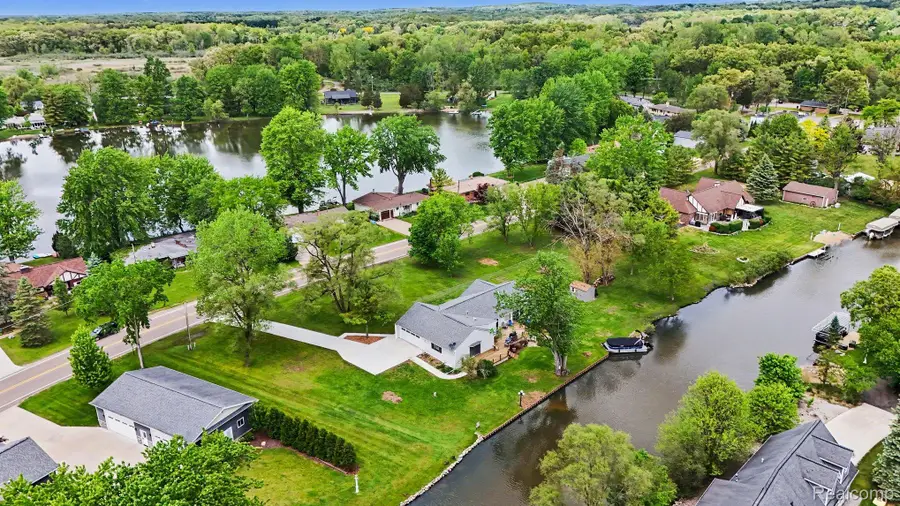 9831 Kress Road, Pinckney, MI 48169 - #3