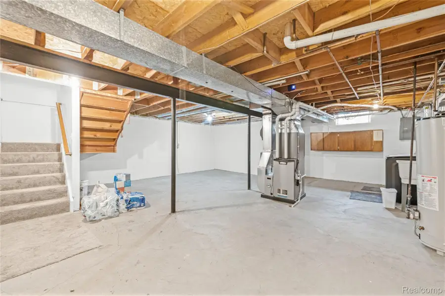 3779 Heritage Parkway #41, Dearborn, MI 48124 - #2