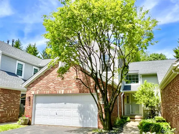 1168 Fairways Boulevard, Troy, MI 48085