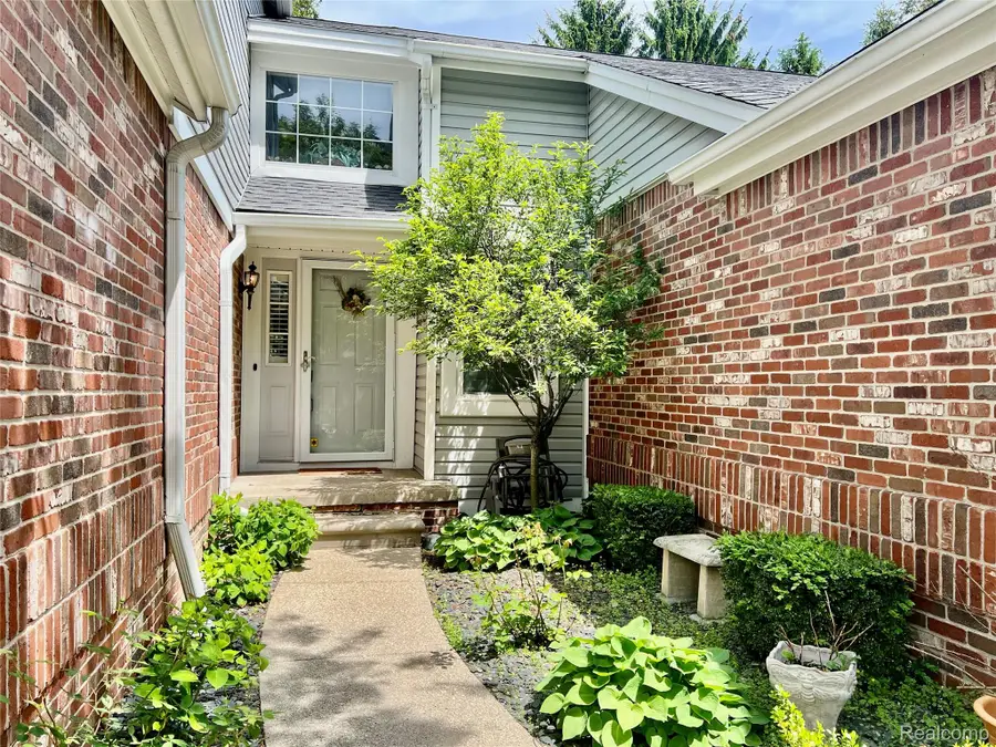 1168 Fairways Boulevard, Troy, MI 48085 - #2