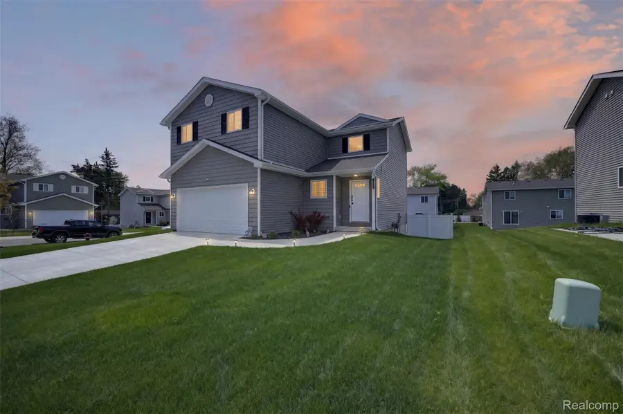 3969 Lotus Landing Circle, Waterford, MI 48329 - #2