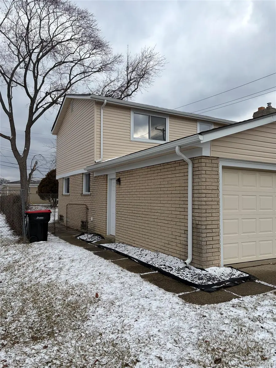 15542 Pennsylvania Street, Southfield, MI 48075 - #3