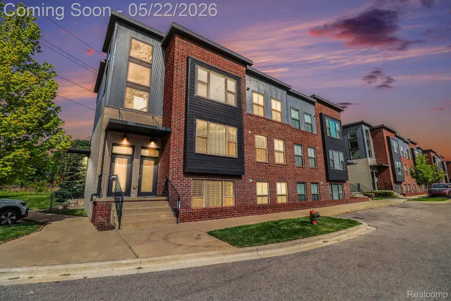 1250 Diamond Court #E, Royal Oak, MI 48067 - #2