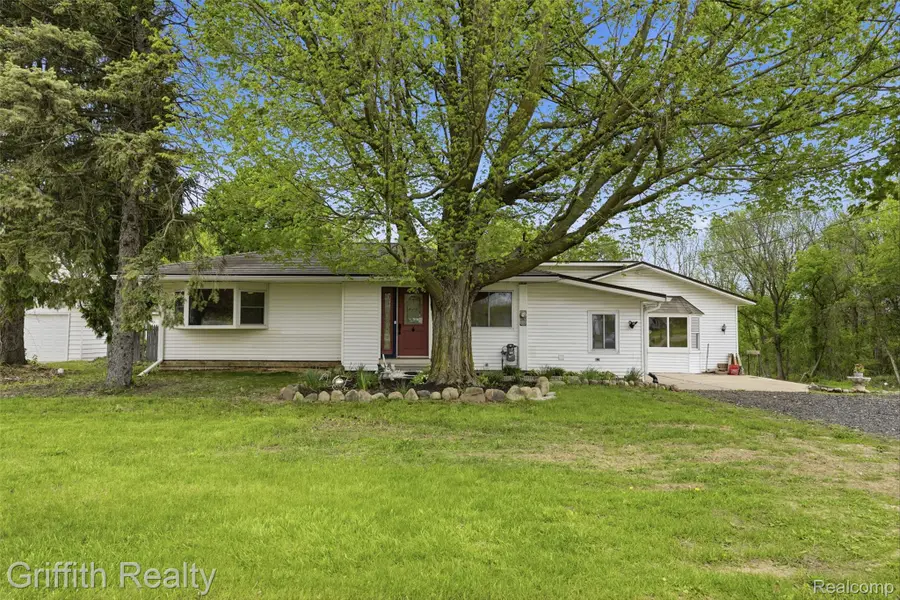 9198 Silver Lake Road, Linden, MI 48451 - #2