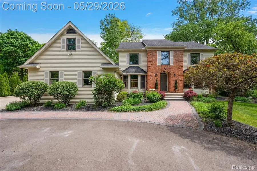 46501 Pickford Street, Northville, MI 48168 - #2