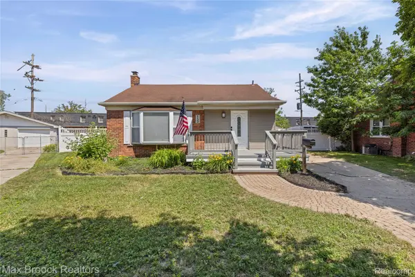 1122 Symes Court, RoyalOak, MI 48067