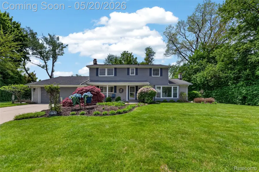 3717 Tyrconnel Court, West Bloomfield, MI 48323 - #2