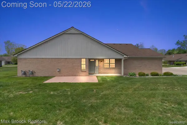 25258 Julianna Drive, Chesterfield, MI 48051