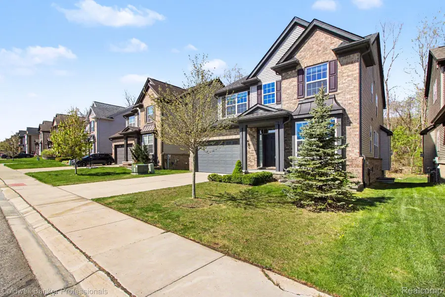 4817 W Stonegate Circle, Orion, MI 48359 - #3