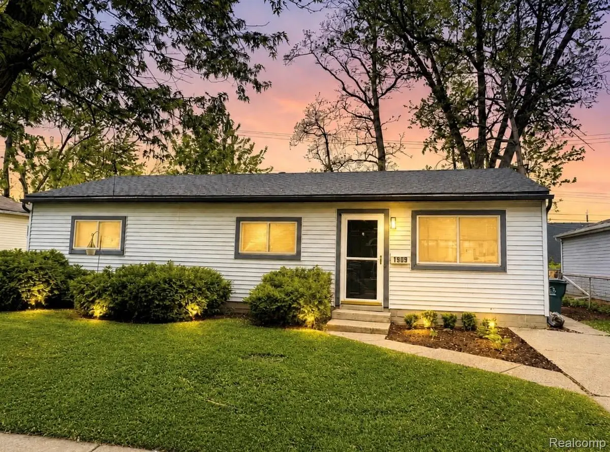1909 E Troy Street, Ferndale, MI 48220 - #1