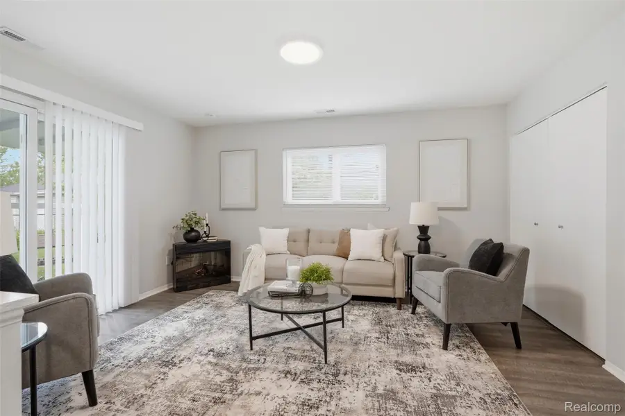1909 E Troy Street, Ferndale, MI 48220 - #3