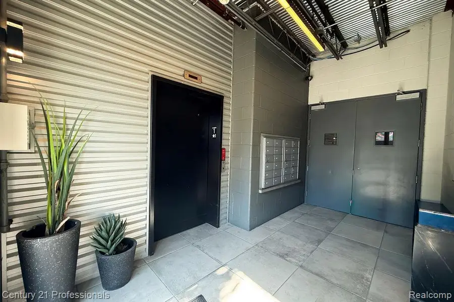 100 N Center Street #306, Royal Oak, MI 48067 - #3