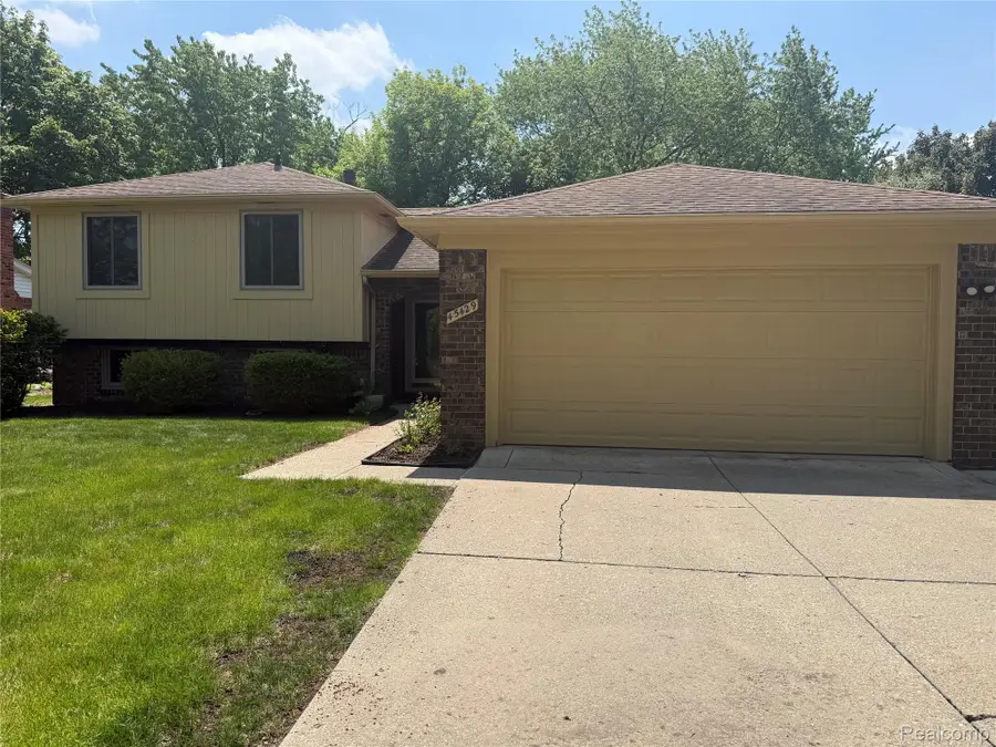 45429 Brunswick Drive, Canton, MI 48187 - #3
